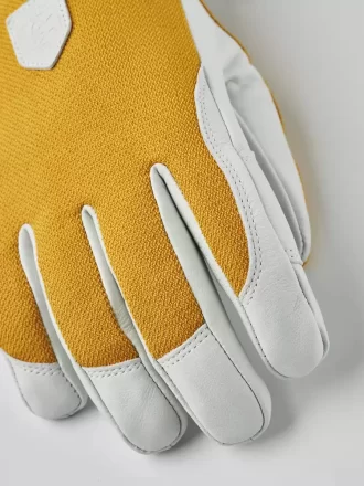 Arméläderpatrullkvinna