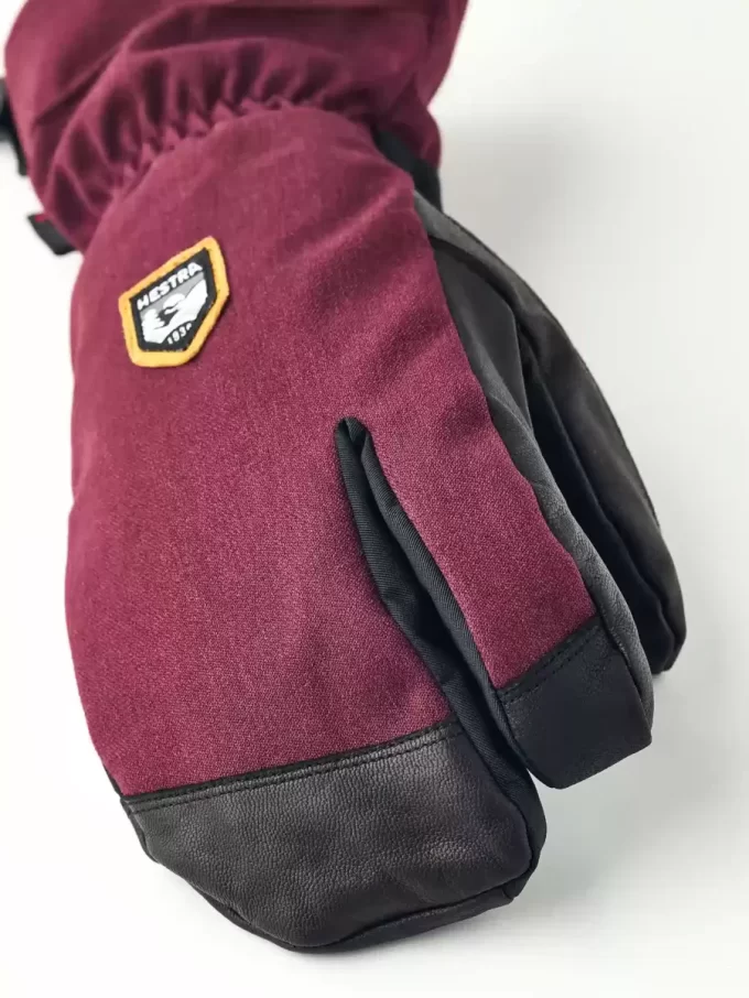 CZone Mountain – 3 fingrar CZone Mountain – 3 fingrar