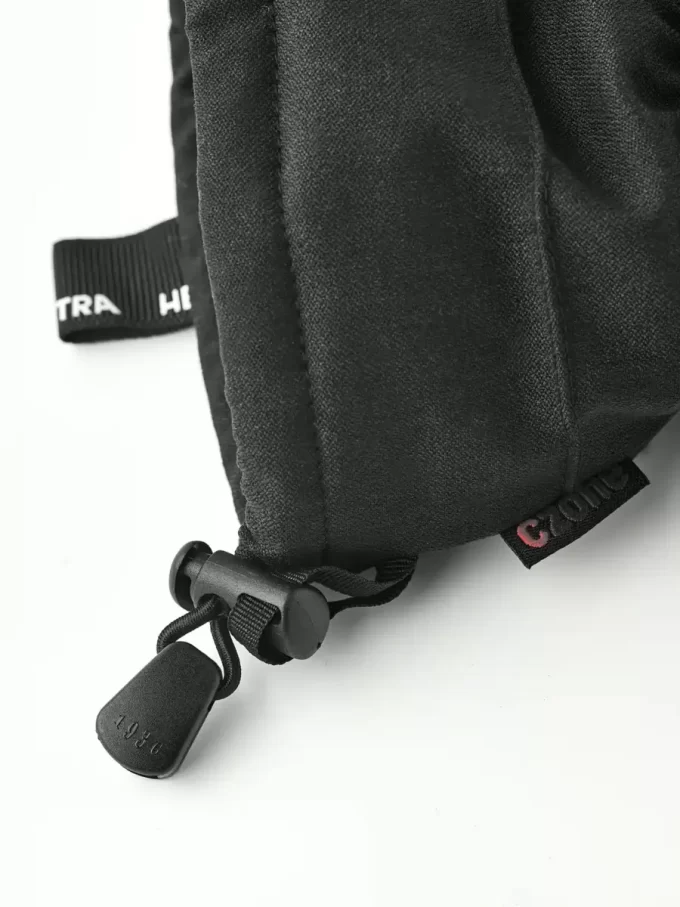 CZone Mountain – 3 fingrar CZone Mountain – 3 fingrar