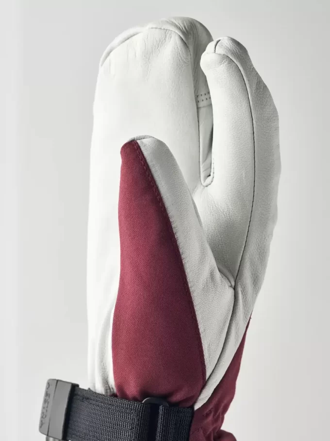 Heliskidåkning Kvinna – 3 fingrar