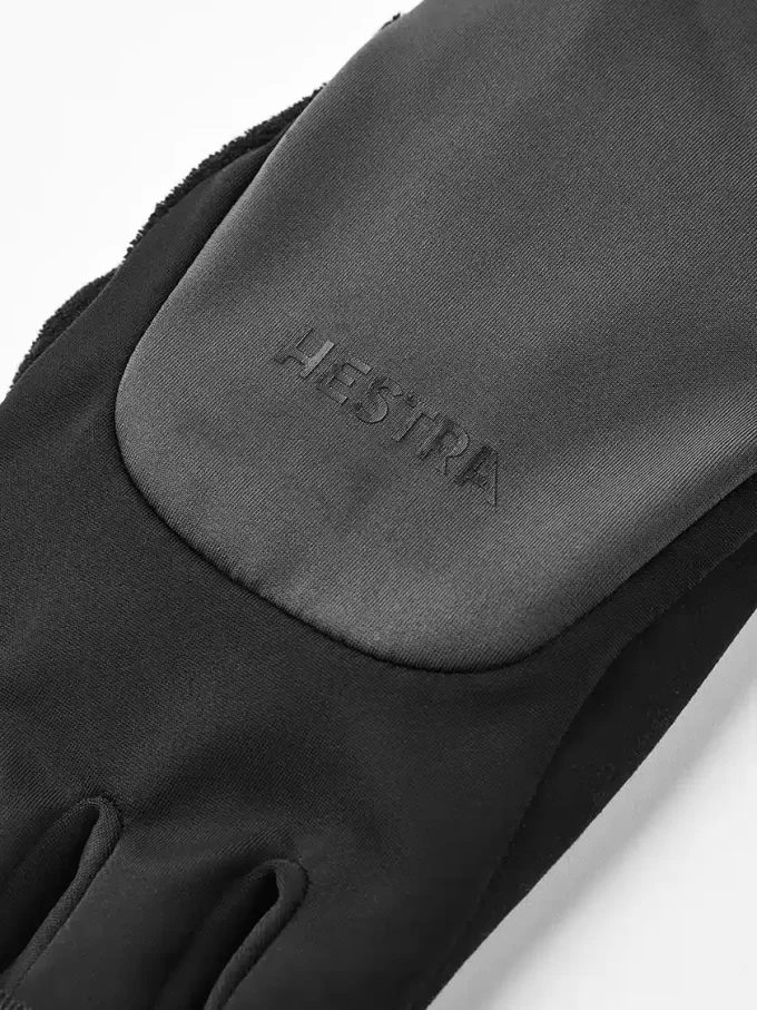 Hestra Elisabeth Svart/Mörkgrå Hestra Elisabeth Svart/Mörkgrå