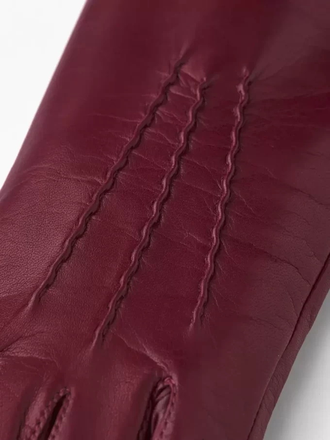 Hestra Isabel Mörkröd Hestra Isabel Mörkröd