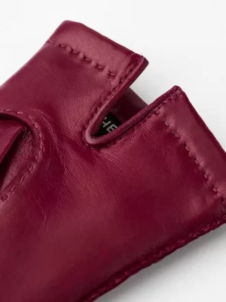 Hestra Mary Mörkröd