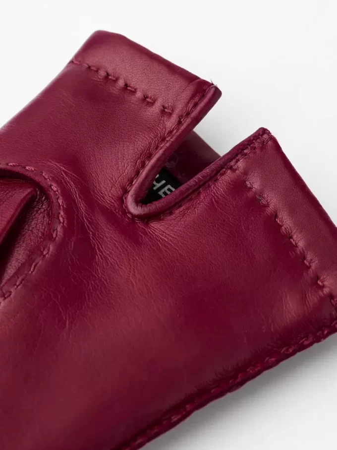 Hestra Mary Mörkröd