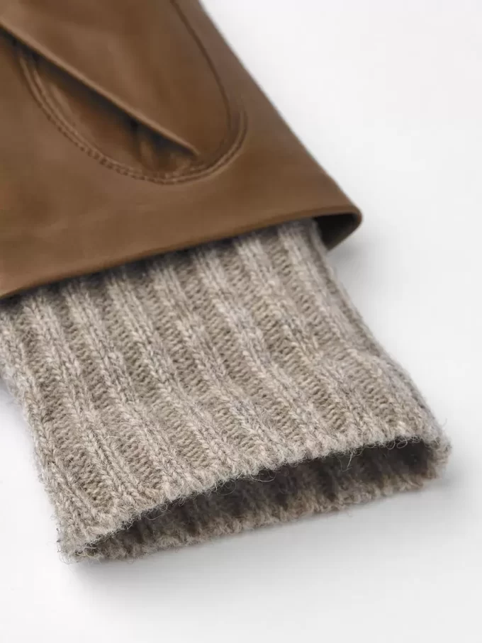 Hestra Megan Ljusbrun Hestra Megan Ljusbrun