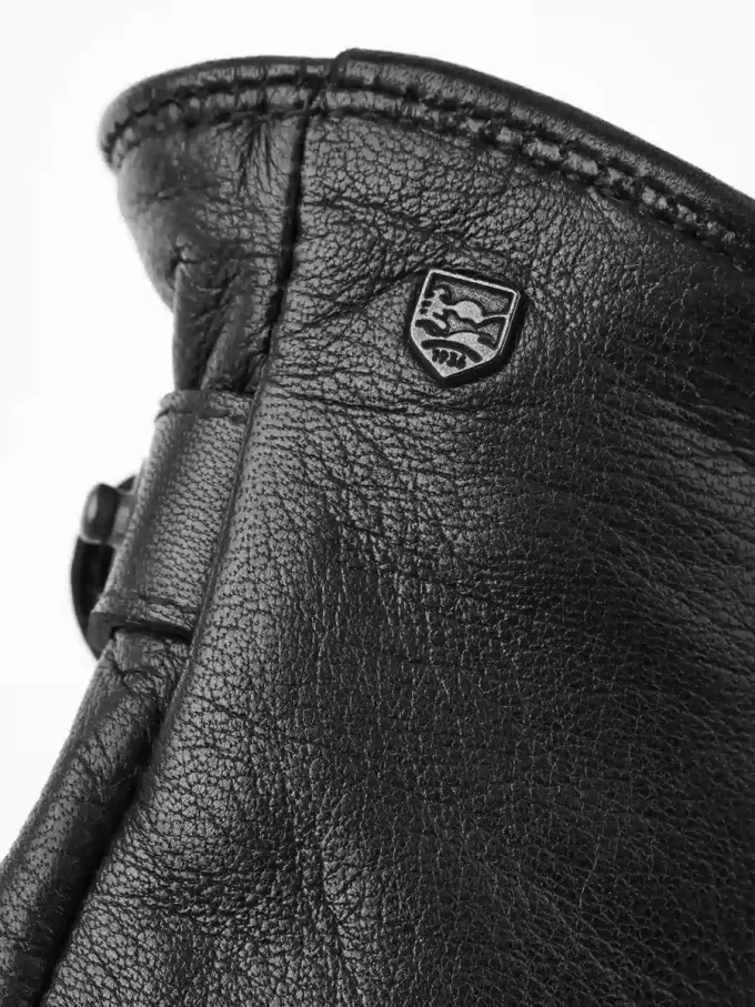 Hestra Åsa Black Hestra Åsa Black