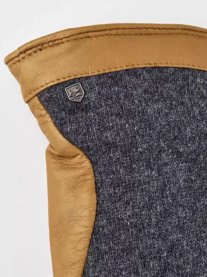 Hestra Saga Träkol & kamel