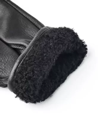 Hjortskinn Lammskinn Hjortskinn Lammskinn