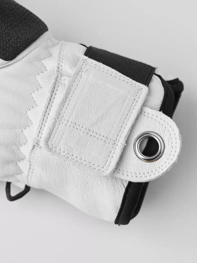 Läderpatrullvante i armén